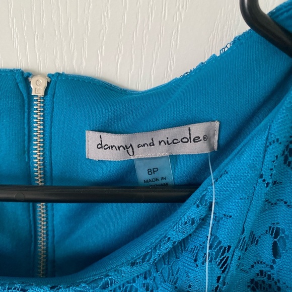 Blue Lace Short Sleeve Dress Size-8P - Picture 3 of 8